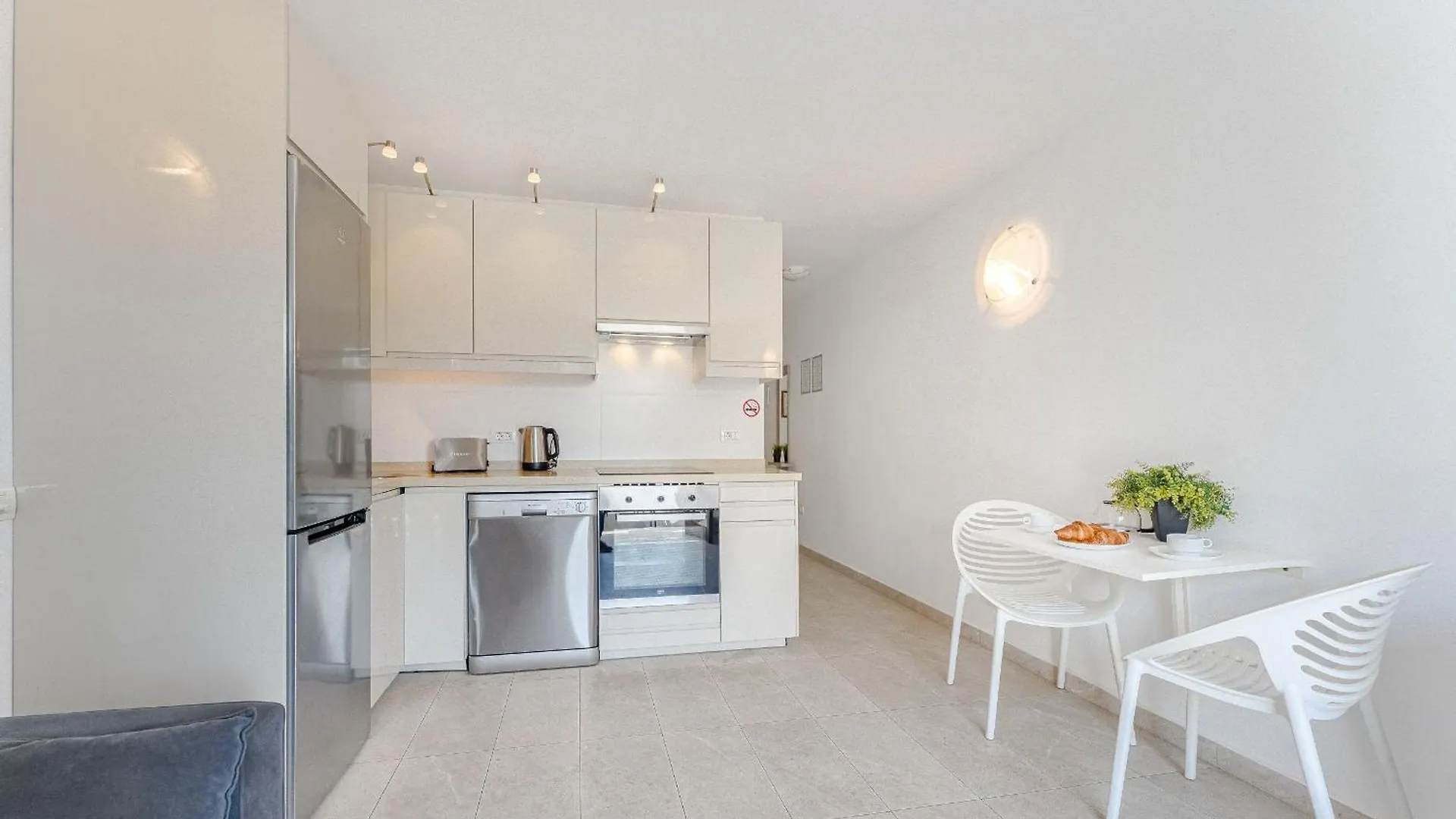 Appartamento Duplex In Complex Andorra Arona  Spagna